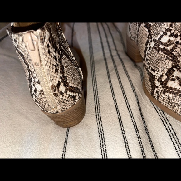 Express booties / ankle boots  7.5 - Picture 4 of 4